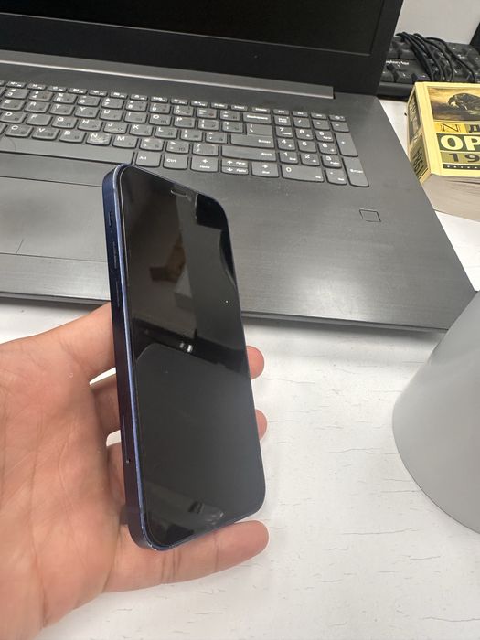 Продам iphone 12