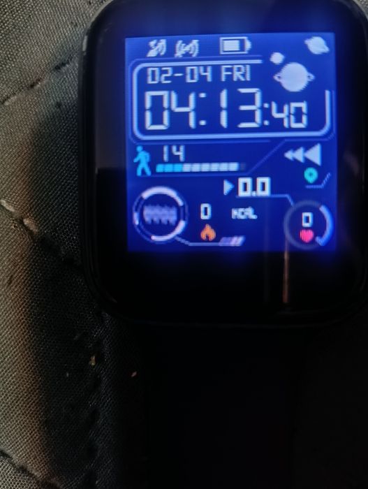 Смарт часовници по 10лв броя. и 1бр.подарък