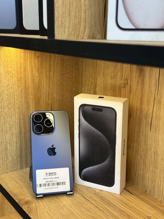 iphone 15 pro 256 gb 81% blue tit //