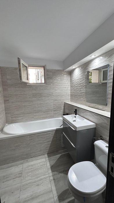Proprietar închiriez apartament 3 camere crangasi