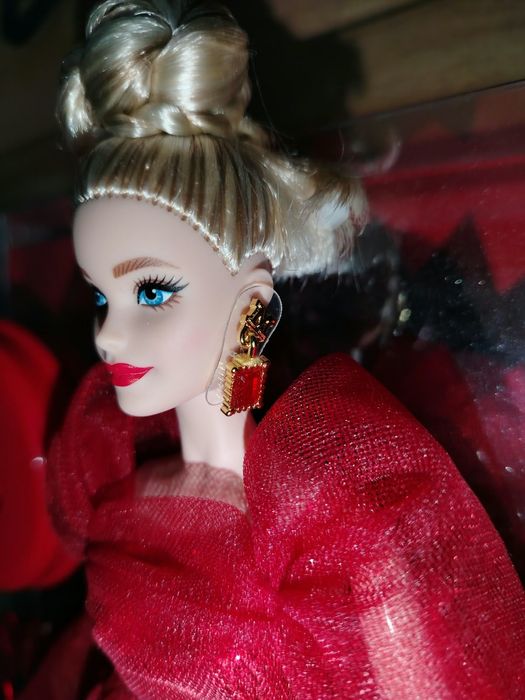 Papusa colectie Barbie 80th Aniversary
