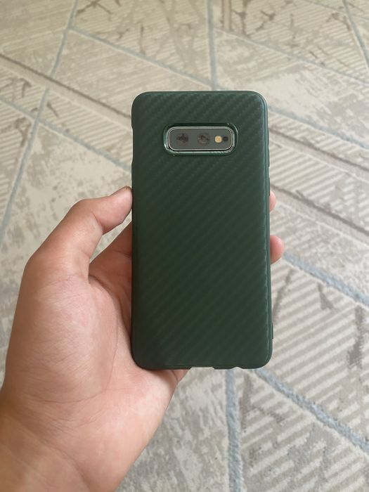 Продам Samsung s10e