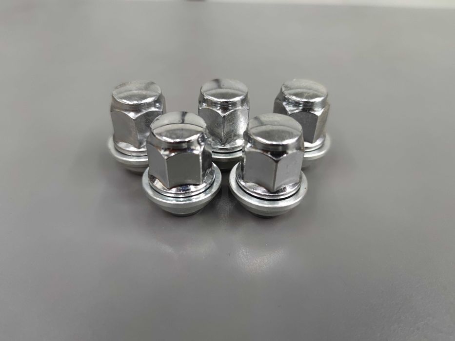 Нови Гайки за джанти Ford