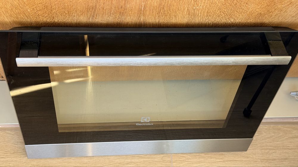 Usa cuptor Electrolux
