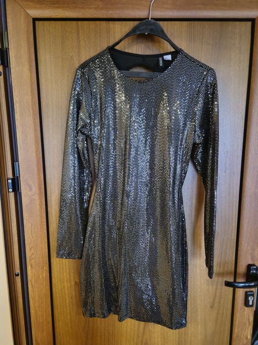 Рокля h&m,размер М