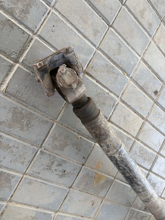 Запчасти коробка глушитель кардан