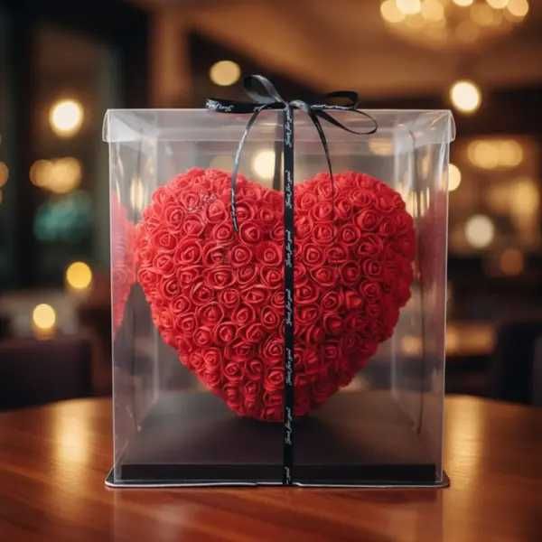 Артикул в кутия - сърце от изкуствени рози, в подаръчна кутия