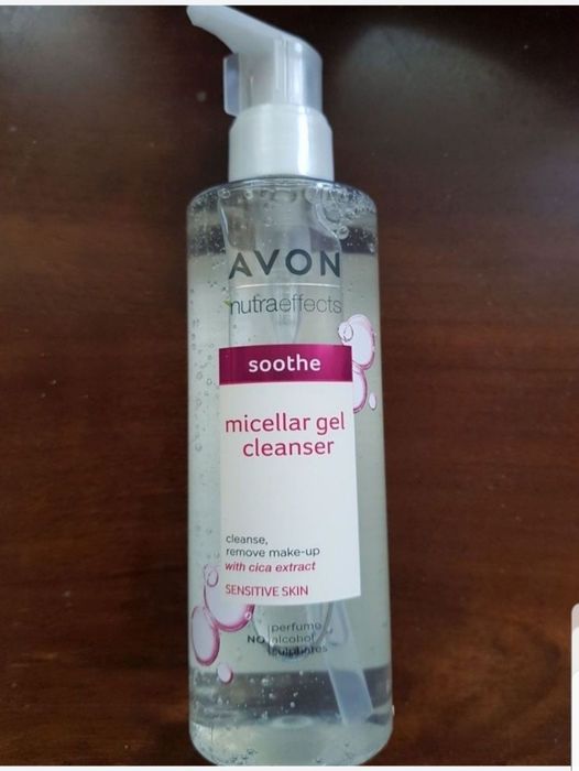AVON Gel demachiant Nutraeffects