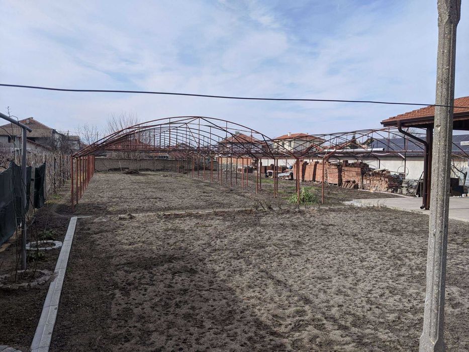 2 бр. оранжерии, 4000лв. бройката