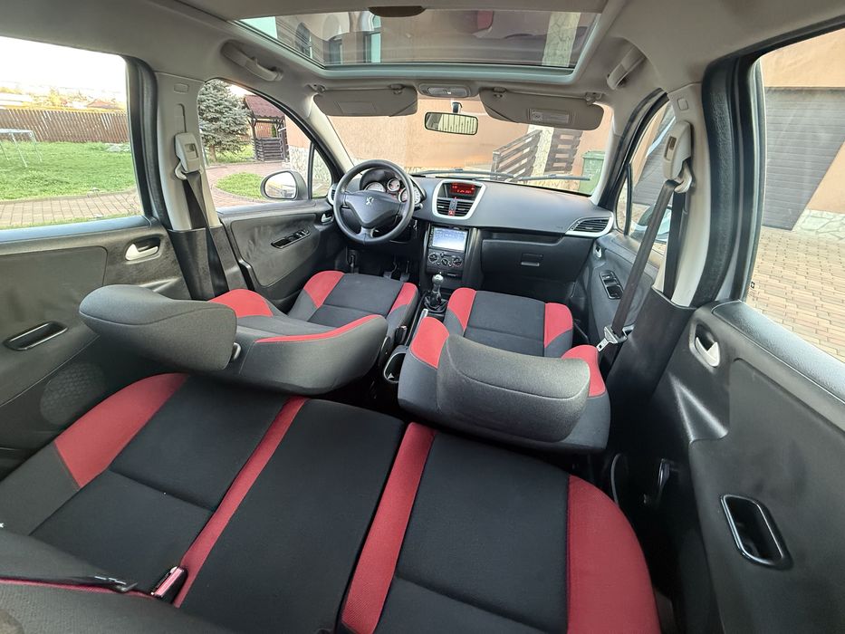 PEUGEOT 207 1.4i* 95cp* 2010* Impecabil!!!