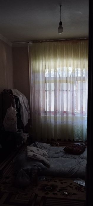 Срочно продается 2 ком квартира в 8 мкр 1 этаж