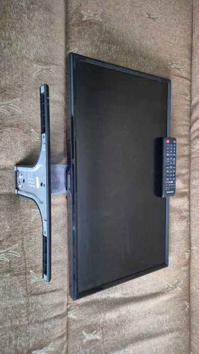 Vând Monitor TV Samsung 24" Seria T24E390EW