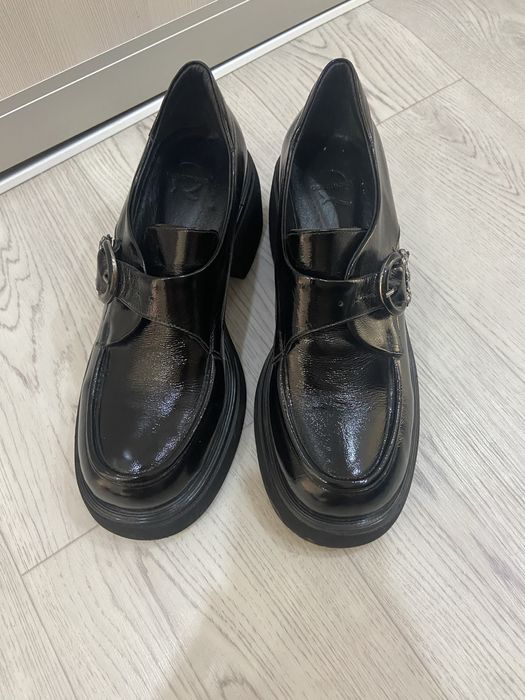 Новые лоферы классные 39 р