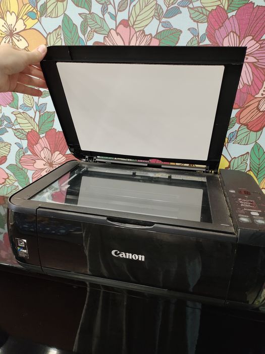 Продам МФУ Canon 3в1