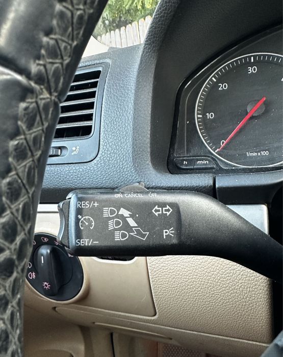 Vand golf 5 automat cu trapa