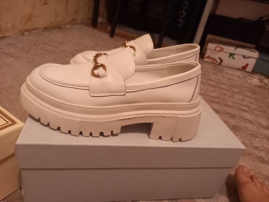 Обувь натуральная замша