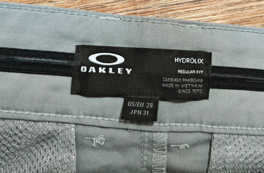 Oakley Hydrolix Оригинални мъжки къси панталони размер 29