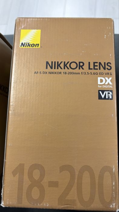 Два Объектива на камеру Nikon