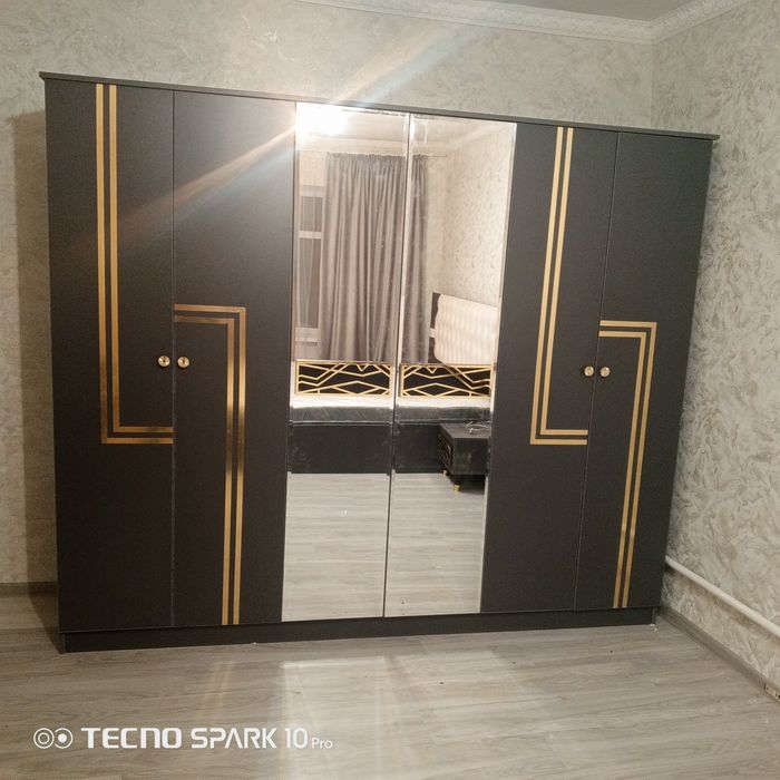 Спальный гарнитур