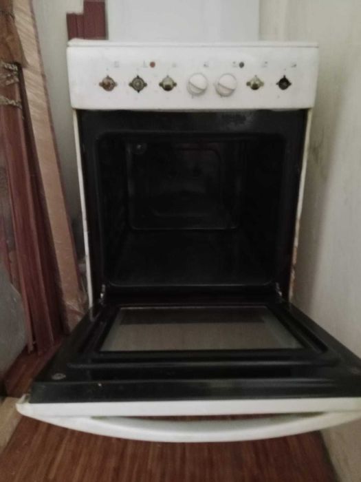 Продам газовую плиту
