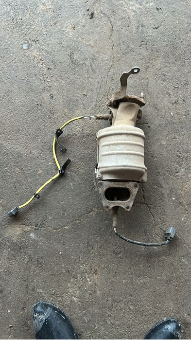 Катализатор продаеться