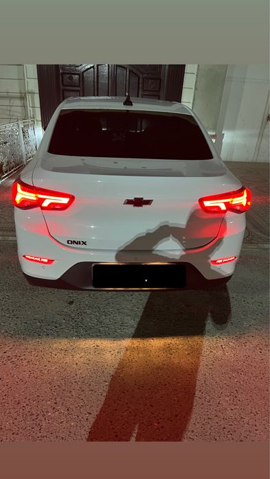 Onix redline oq (белый)