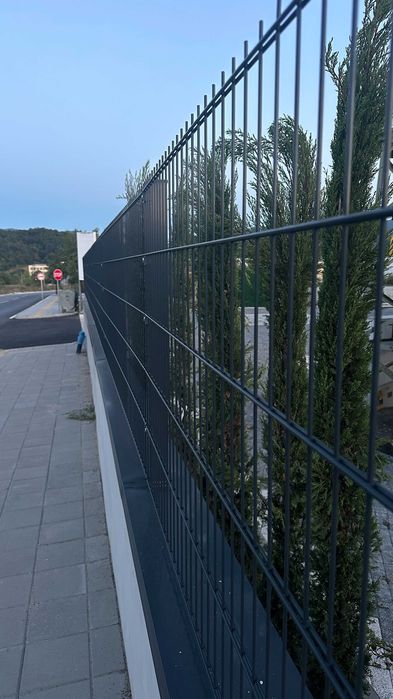 PREMIUM Оградни пана 2D и колове (Немски стандарт) - Зелен / Антрацит