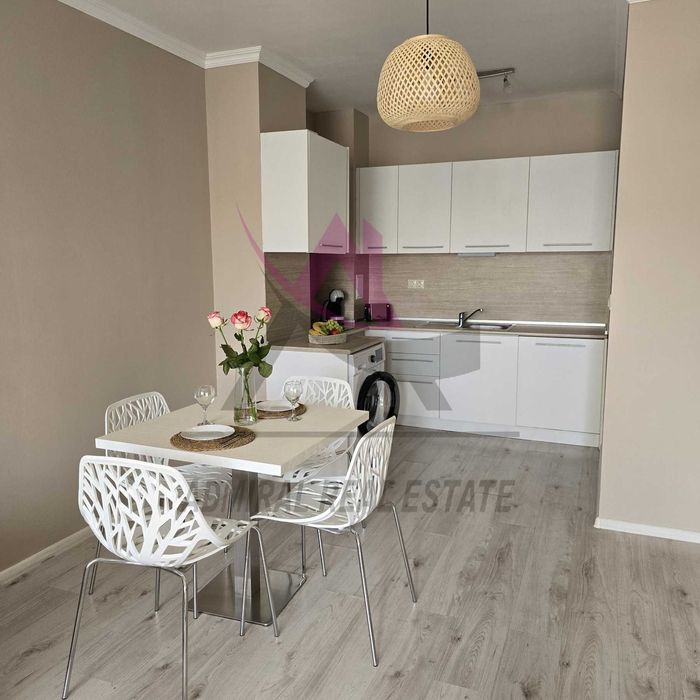 Дава се под наем Двустаен апартамент в Варна, Аспарухово - 75 кв.м за 550 € - Снимка #1