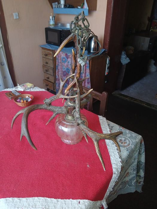 Candelariu din coarne de cerb