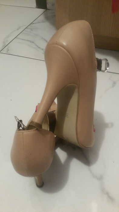 Pantofi din piele naturala bej