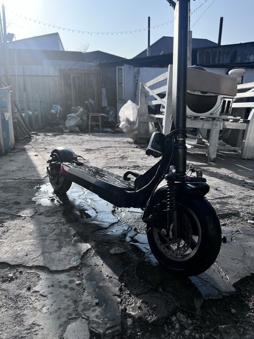 GTM M4PRO Электросамокат