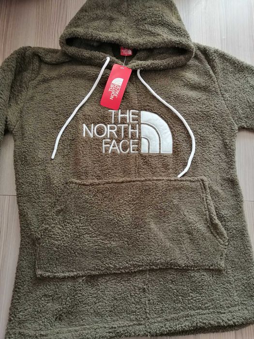 Плюшени дамски суичъри