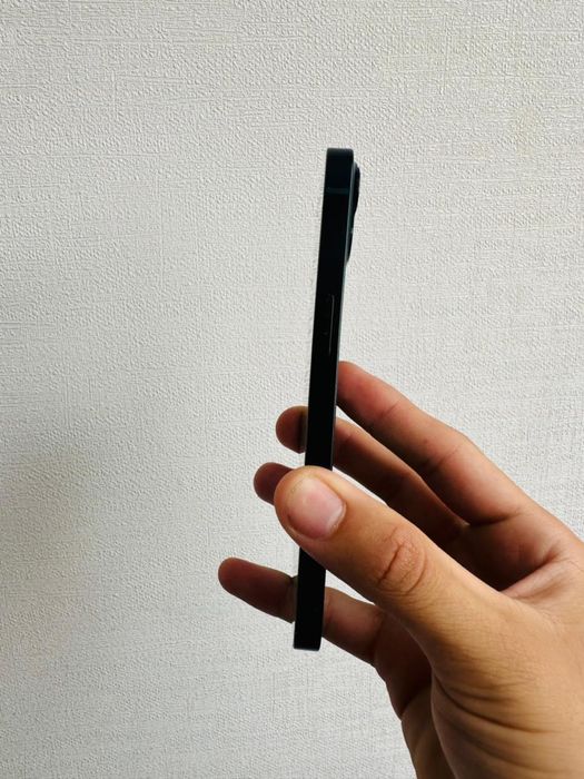 Айфон 13 в идеальном состояние