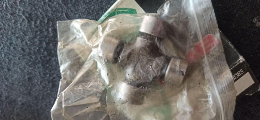 Рено Дастер 17 крестовина кардана