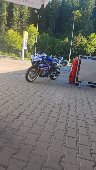 Yamaha r1 Big bang rn22