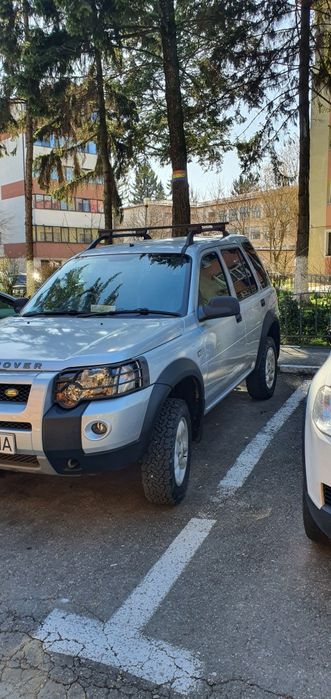 Vand land rover 2006 pret 3000euro  sau schimb cu tractor de gradina