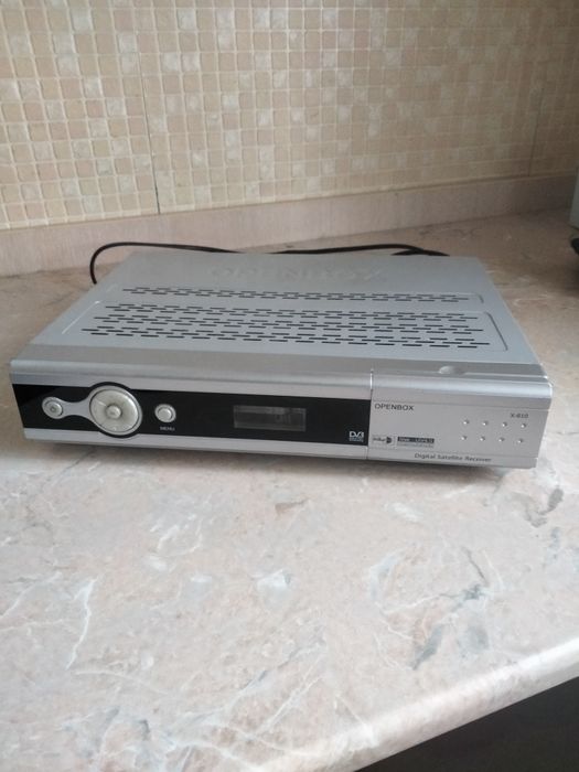 Продам блютуз колонку