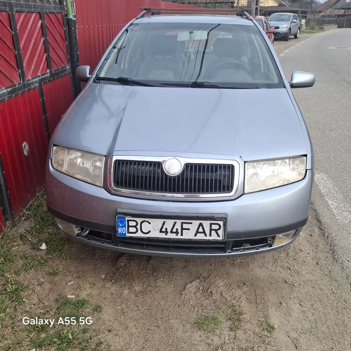 Vând scoda fabia