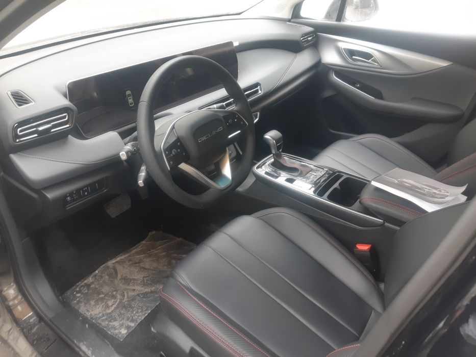 Beijing  U5 Plus 2024 qora rang 21.800$