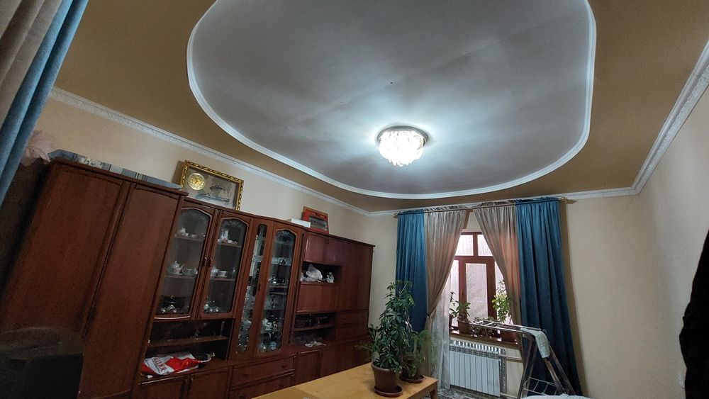 Uy sotiladi. Jizzax shaxar O'ratepalik maxallasi