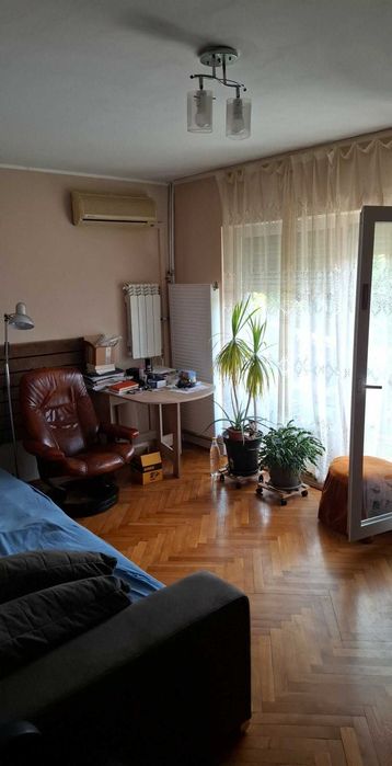 De vânzare apartament 3 camere, Rogerius