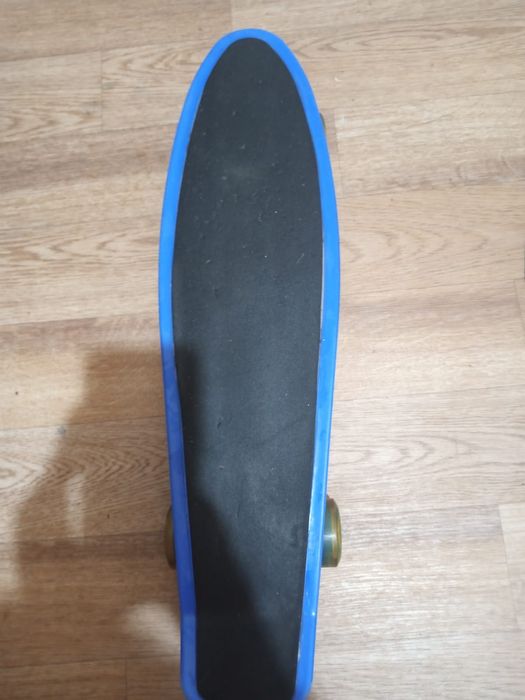 Продам скейт б/у