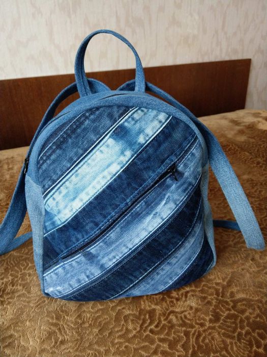 Раница от дънков плат