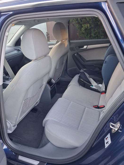 Audi B 8.5 2012 2.0d Absolut impecabil !