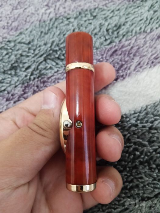 Зажигалка газовая
