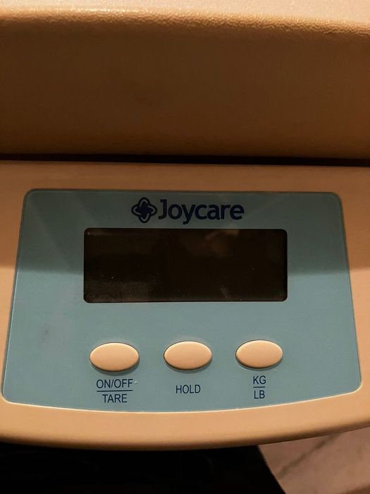 Бебешка електронна везна