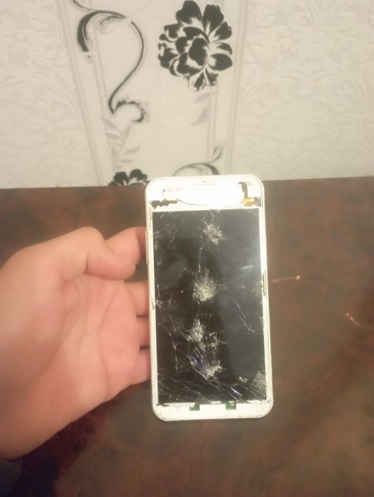 Telefon zapchastlari