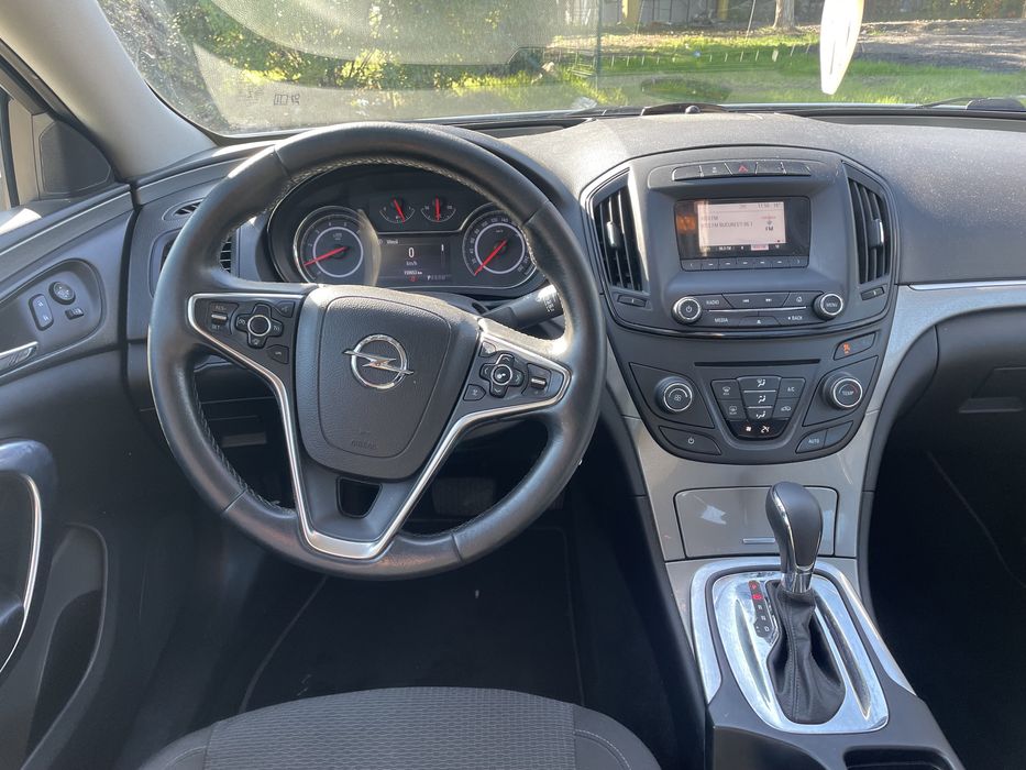 Opel Insignia 1.6 cdti automata