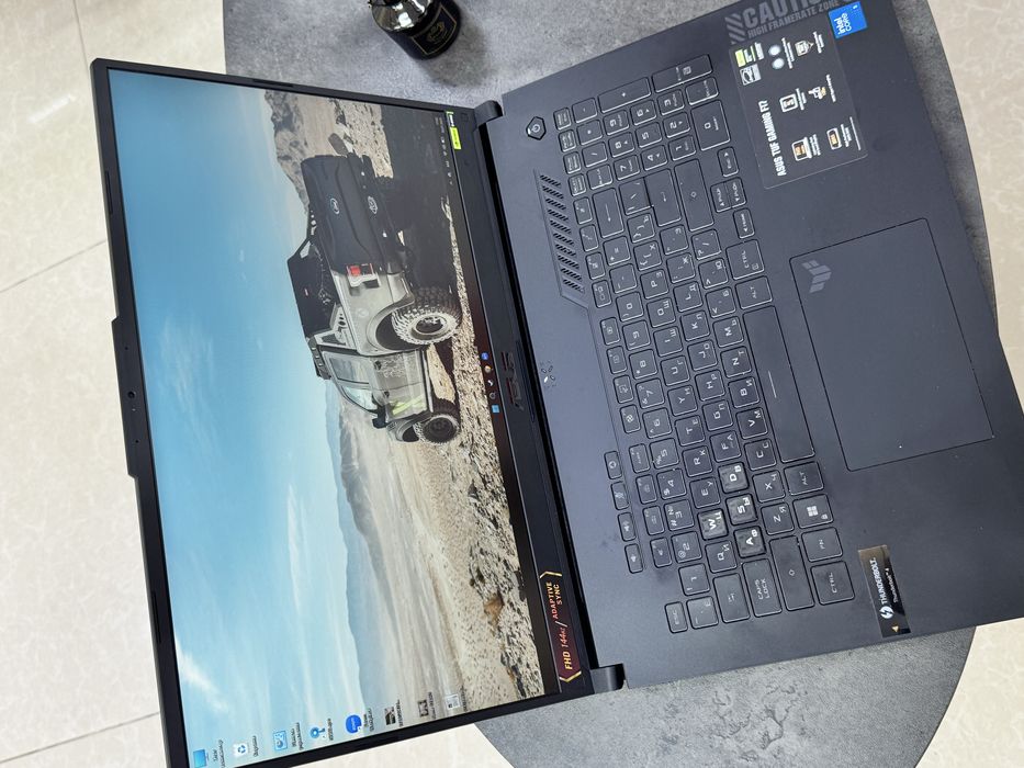 Asus tuf gaming F17 RTX4050