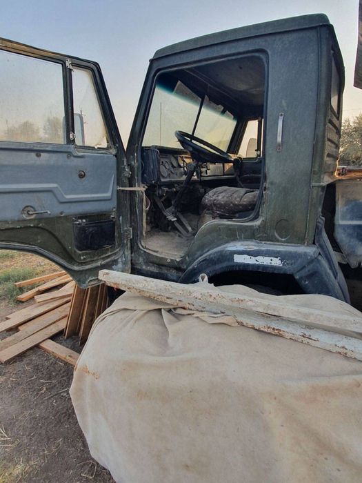 Kamaz samosval xolati urttacha savdosi bor